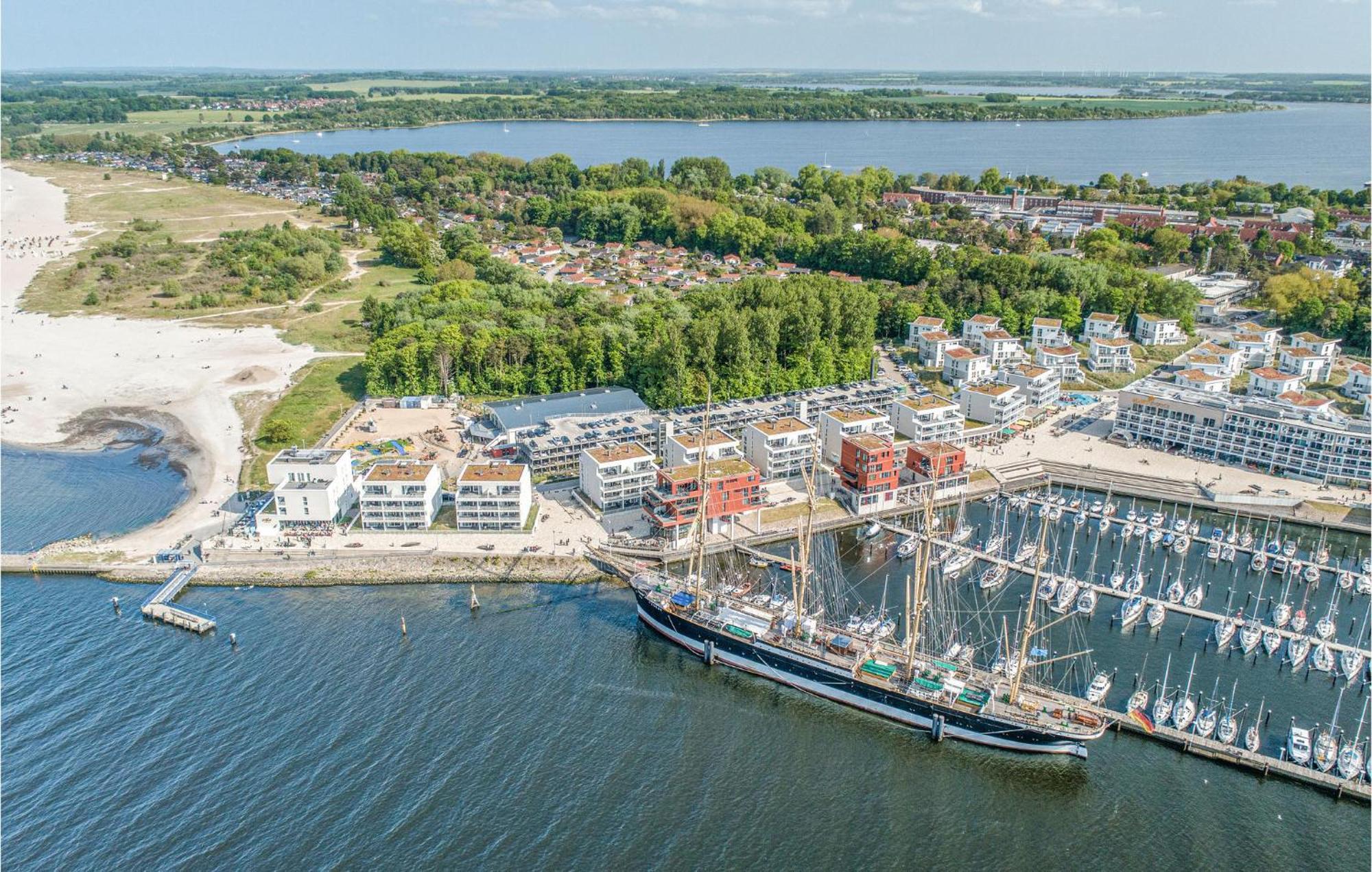 Lovely Apartment In Luebeck Travemuende With Sauna Екстер'єр фото